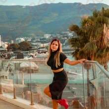 Массажистка M.