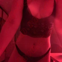 Массажистка Камила