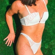 Массажистка Софа