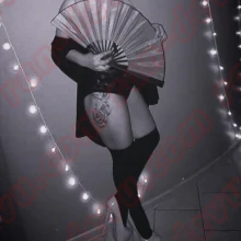 Массажистка Женя