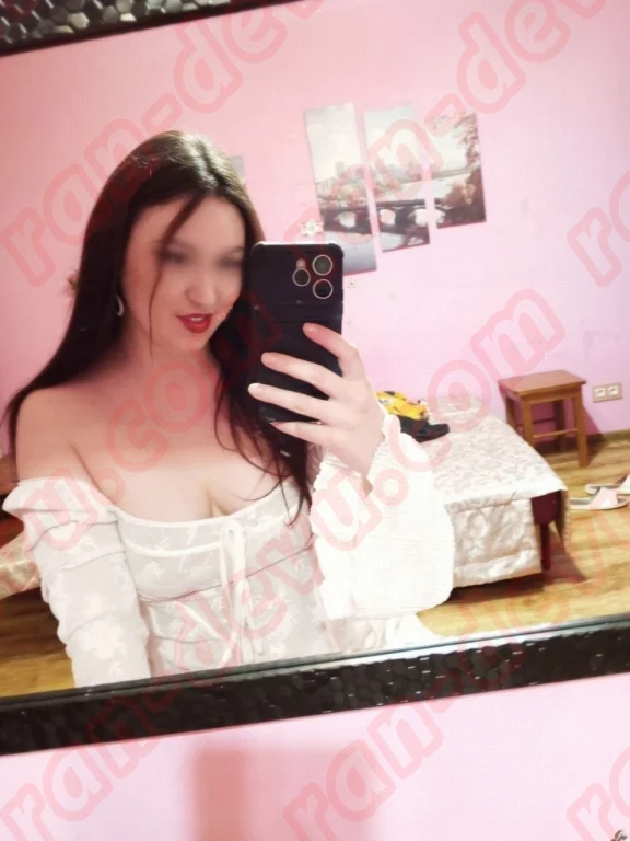 Массажистка Влада в Красногорске - База эротического массажа Рандеву