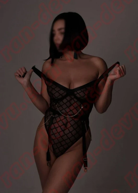 Массажистка Анита в Красногорске - База эротического массажа Рандеву