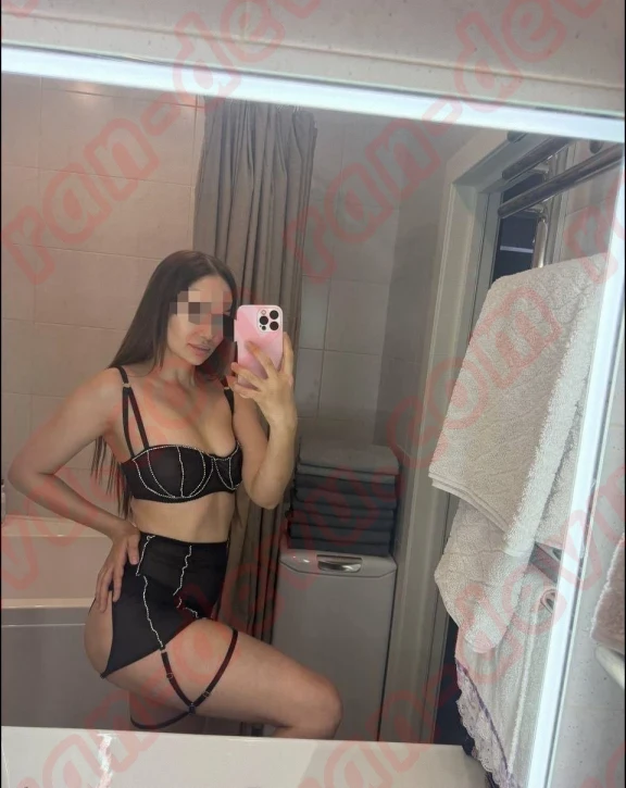 Массажистка Алиса в Москве - База эротического массажа Рандеву