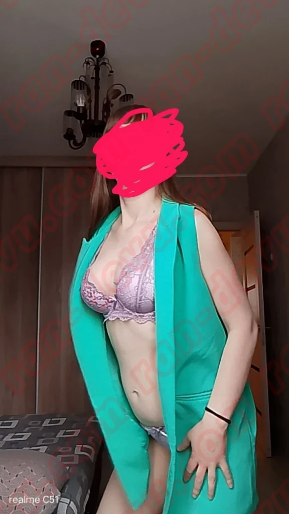 Массажистка Ксюша в Новокузнецке - База эротического массажа Рандеву