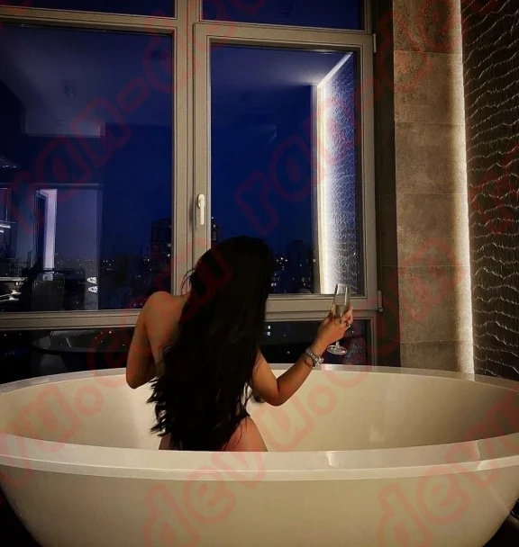 Массажистка Кристина в Ростове-на-Дону - База эротического массажа Рандеву