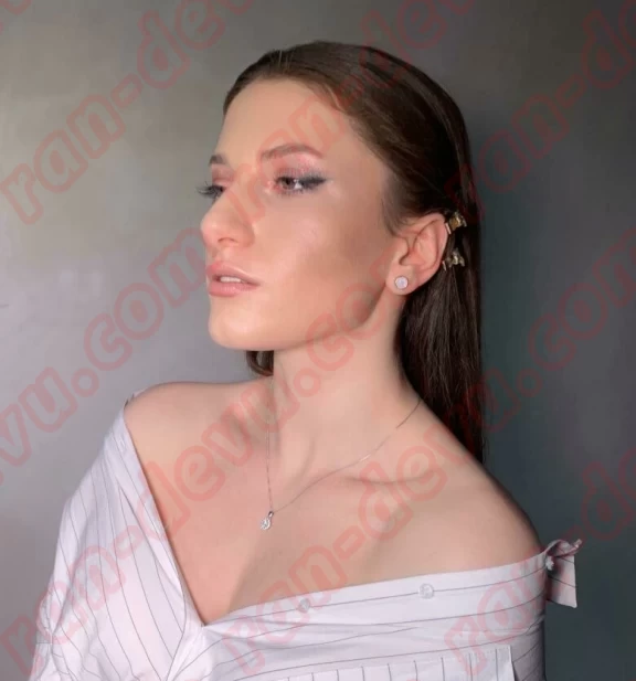 Массажистка Софи в Москве - База эротического массажа Рандеву