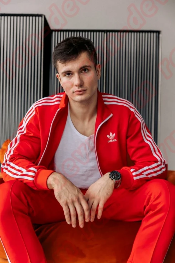 Массажист Александр в Москве - База эротического массажа Рандеву